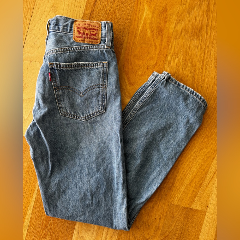 Levi's Low Pro Straight Fit Blue jeans 24 petite 👖